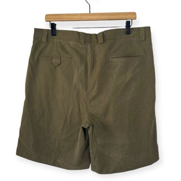 Callaway Golf Shorts Men’s 38 Pleated Performance Outdoors Dad Trousers - Picture 2 of 7